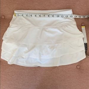 Athleta ruffled tennis skirt